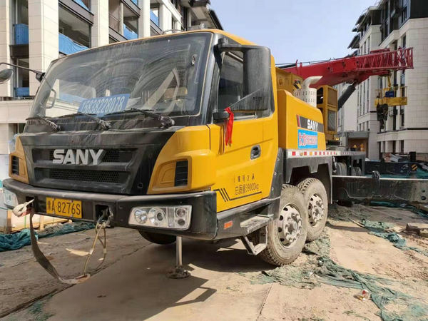 鄭州吊車(chē)出租公司如何保證其設(shè)備的安全性和可靠性？